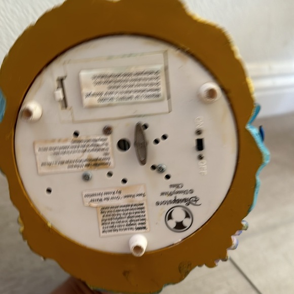 Finding Nemo Disney store snow globe with music box - Picture 4 of 6